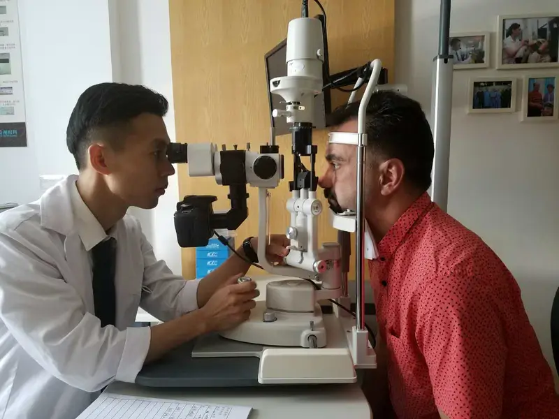 Trattamento con cellule staminali per la retinopatia pigmentaria Esperienza del paziente